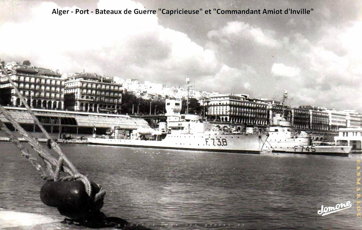 Alger - Port - Bateaux de Guerre.jpg